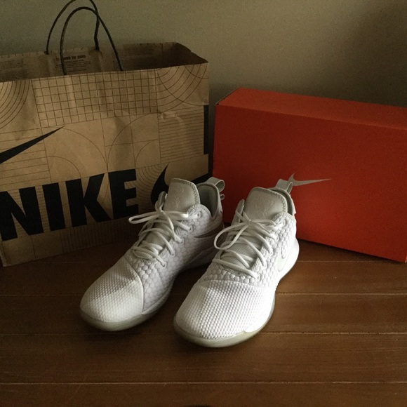 Nike LeBron Witness 3 ‘White Chrome’ RARE Color - Picture 6 of 9